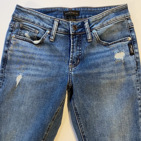 Silver Jeans SZ 26 Length 29 Suki Slim Distressed Denim Blue Jeans D32 - Picture 2 of 14